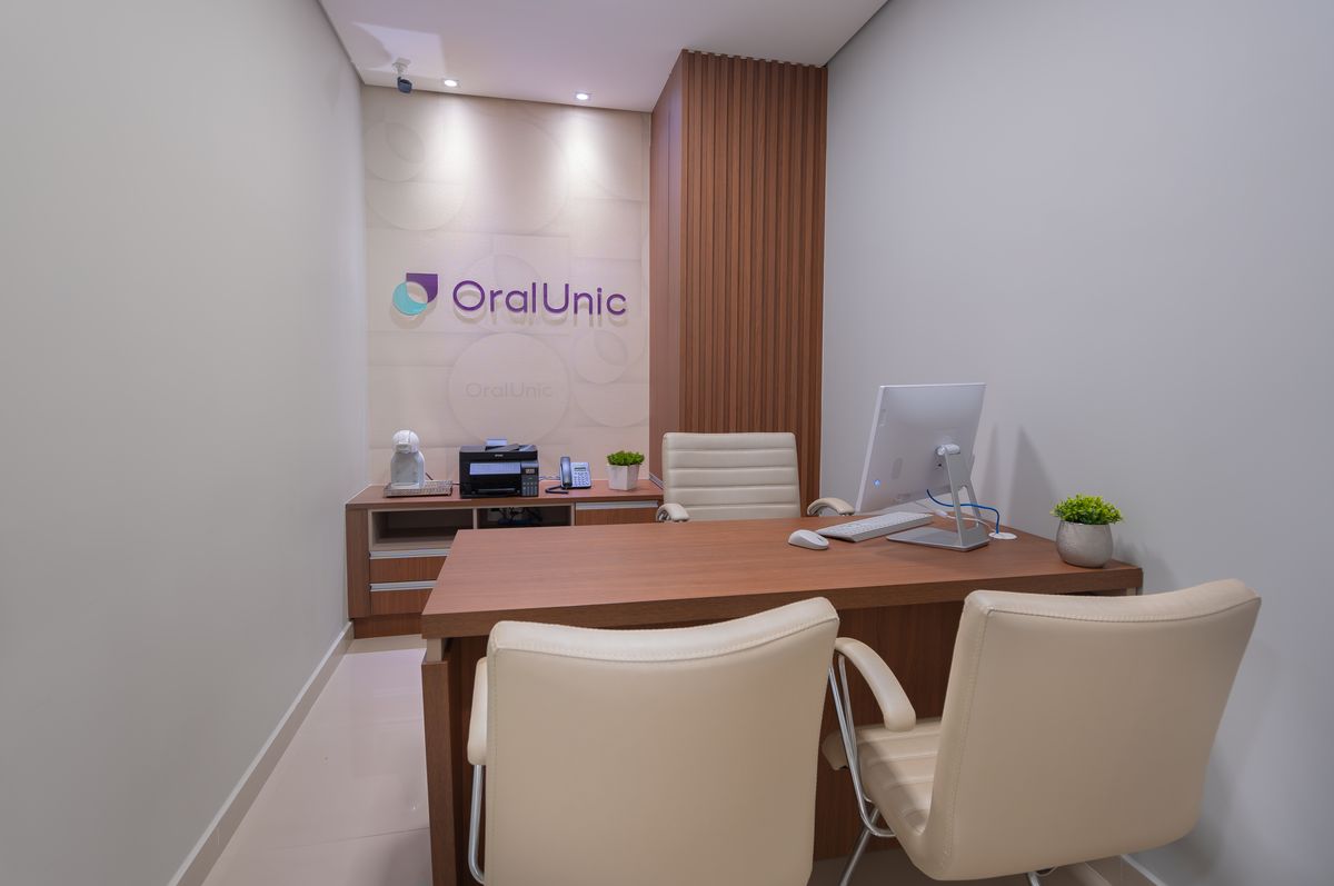 Sala de avaliação e planejamento da Oral Unic Caçador
